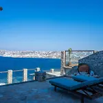 Private Anemi, Infinity Town Views By Avimar Willa *
